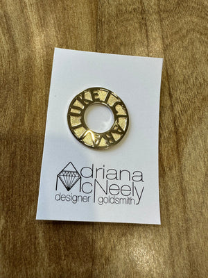 Custom gold open circle names pendant | Adriana McNeely Designer & Goldsmith