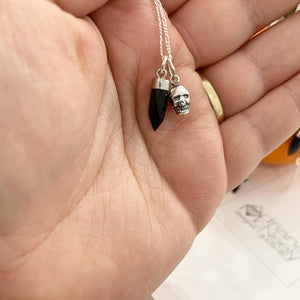 Skull and Onyx stone point on chain
